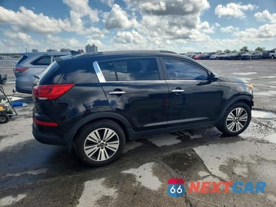 Trzecie zdjęcie samochodu z tyłu: 2014 KIA SPORTAGE EX VIN:KNDPC3AC7E7603946 - miniatura