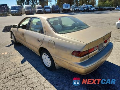 Drugie zdjęcie samochodu z przodu: 1998 TOYOTA CAMRY CE VIN:JT2BG22K1W0103069 - miniatura