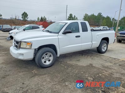2008 DODGE DAKOTA SLT 1D3HE42KX8S532132 - główne zdjęcie licytacji z USA - miniatura