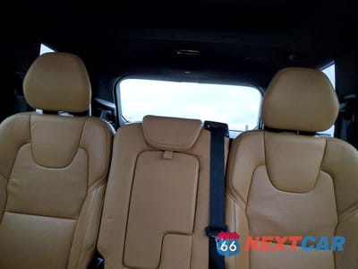 Zdjęcie 10 z 12 samochodu: 2016 VOLVO XC90 T6 VIN:YV4A22PN5G1002811 - miniatura