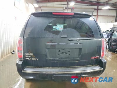 Zdjęcie 6 z 13 samochodu: 2009 GMC YUKON DENALI VIN:1GKFK032X9R279438 - miniatura
