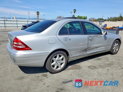 Trzecie zdjęcie samochodu z tyłu: 2004 MERCEDES-BENZ C 240 VIN:WDBRF61J14F502095 - miniatura