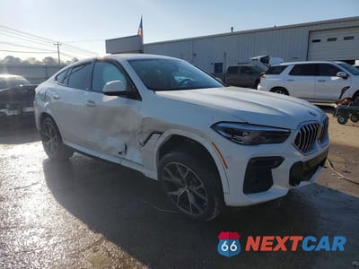 Czwarte zdjęcie samochodu z boku: 2023 BMW X6 XDRIVE40I VIN:5UXCY6C05P9P84054 - miniatura