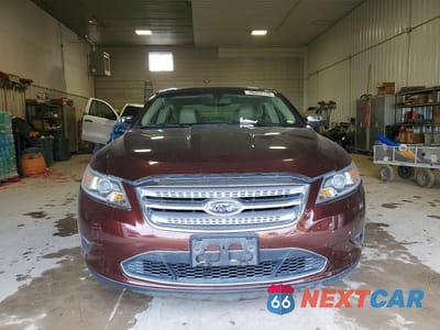 Piąte zdjęcie samochodu w środku: 2010 FORD TAURUS LIMITED VIN:1FAHP2FW5AG126343 - miniatura