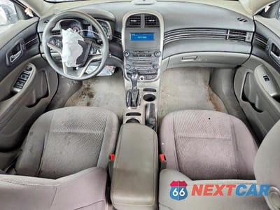 Zdjęcie 8 z 12 samochodu: 2014 CHEVROLET MALIBU LS VIN:1G11B5SL1EF158153 - miniatura