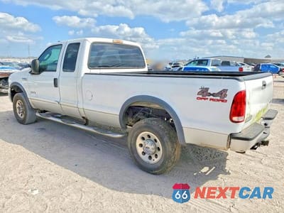 Trzecie zdjęcie samochodu z tyłu: 2005 FORD F250 SUPER DUTY VIN:1FTSX21PX5EB23245 - miniatura