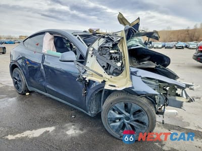 Czwarte zdjęcie samochodu z boku: 2024 TESLA MODEL Y VIN:7SAYGDEEXRF117354 - miniatura