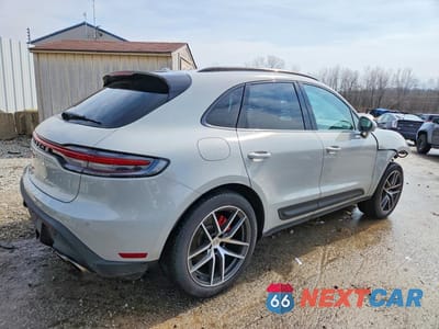 Trzecie zdjęcie samochodu z tyłu: 2024 PORSCHE MACAN S VIN:WP1AG2A51RLB39599 - miniatura