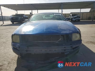Piąte zdjęcie samochodu w środku: 2007 FORD MUSTANG VIN:1ZVFT80NX75303308 - miniatura