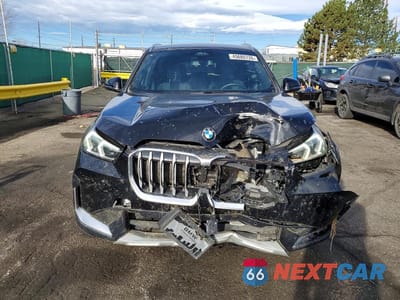 Piąte zdjęcie samochodu w środku: 2025 BMW X1 XDRIVE28I VIN:WBX73EF01S5237860 - miniatura