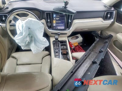 Zdjęcie 8 z 11 samochodu: 2019 VOLVO S60 T6 INSCRIPTION VIN:7JRA22TL5KG015721 - miniatura