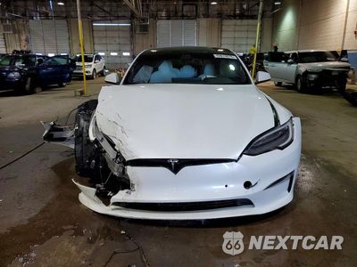 Piąte zdjęcie samochodu w środku: 2022 TESLA MODEL S VIN:5YJSA1E5XNF471601 - miniatura