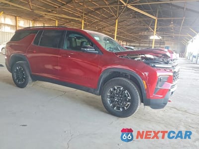 Czwarte zdjęcie samochodu z boku: 2025 CHEVROLET TRAVERSE Z71 VIN:1GNEVJRS6SJ305122 - miniatura