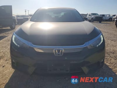 Piąte zdjęcie samochodu w środku: 2018 HONDA CIVIC TOURING VIN:JHMFC1F91JX043248 - miniatura