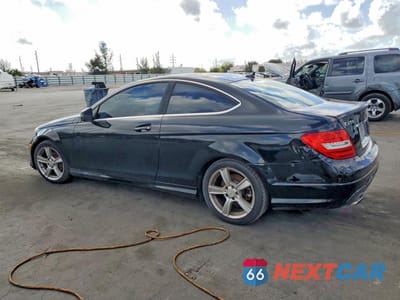 Drugie zdjęcie samochodu z przodu: 2013 MERCEDES-BENZ C 250 VIN:WDDGJ4HB1DG030295 - miniatura