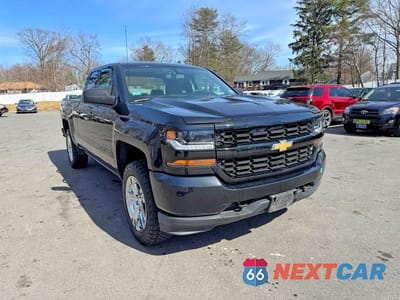 Czwarte zdjęcie samochodu z boku: 2017 CHEVROLET SILVERADO K1500 CUSTOM VIN:1GCVKPEC4HZ133590 - miniatura