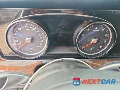 Zdjęcie 9 z 11 samochodu: 2017 MERCEDES-BENZ E 300 4MATIC VIN:WDDZF4KBXHA215313 - miniatura