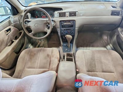 Zdjęcie 8 z 11 samochodu: 1998 TOYOTA CAMRY LE VIN:4T1BG22K5WU857202 - miniatura