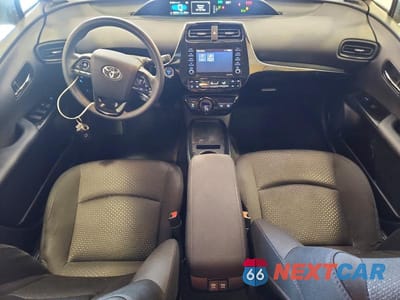 Zdjęcie 8 z 11 samochodu: 2022 TOYOTA PRIUS LE AWD-E VIN:JTDL9MFU6N3035037 - miniatura