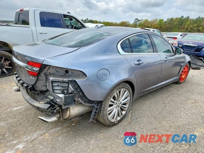 Trzecie zdjęcie samochodu z tyłu: 2012 JAGUAR XF PORTFOLIO VIN:SAJWA0HB8CLS37854 - miniatura