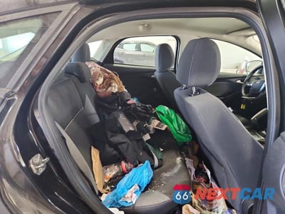 Zdjęcie 10 z 12 samochodu: 2013 FORD FOCUS SE VIN:1FADP3K28DL180108 - miniatura