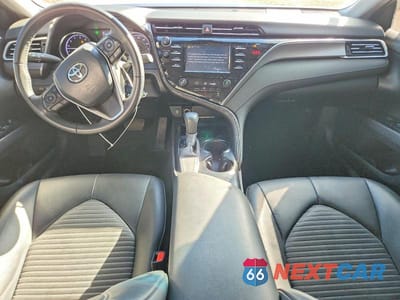 Zdjęcie 8 z 12 samochodu: 2018 TOYOTA CAMRY SE VIN:4T1B11HK5JU131139 - miniatura