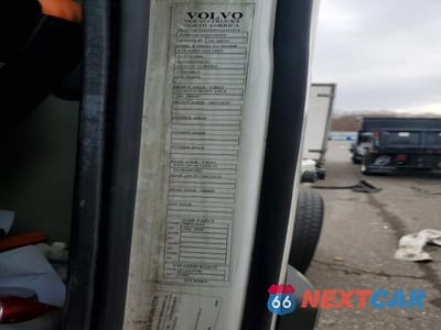 Zdjęcie 10 z 10 samochodu: 2022 VOLVO VNR SEMI TRUCK VIN:4V4W19EGXNN285547 - miniatura