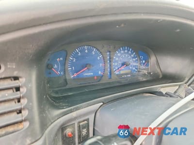 Zdjęcie 9 z 11 samochodu: 2001 TOYOTA SIENNA LE VIN:4T3ZF13C61U377687 - miniatura