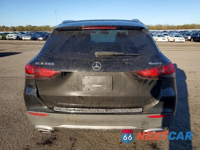 Zdjęcie 6 z 12 samochodu: 2021 MERCEDES-BENZ GLA 250 4MATIC VIN:W1N4N4HB9MJ194620 - miniatura