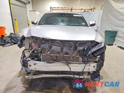 Piąte zdjęcie samochodu w środku: 2021 TOYOTA VENZA XLE VIN:JTEAAAAH0MJ040151 - miniatura