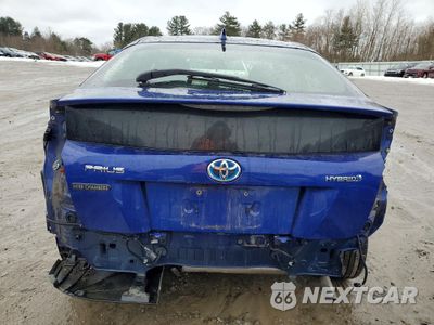 Zdjęcie 6 z 13 samochodu: 2018 TOYOTA PRIUS THREE VIN:JTDKARFU9J3059973 - miniatura