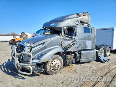 Drugie zdjęcie samochodu z przodu: 2022 VOLVO VNL SEMI TRUCK VIN:4V4NC9EH0NN290836 - miniatura