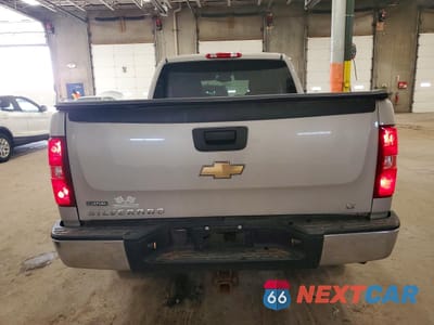 Zdjęcie 6 z 12 samochodu: 2007 CHEVROLET SILVERADO K1500 VIN:1GCEK19037E502426 - miniatura