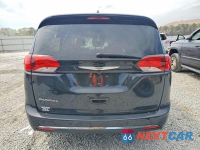 Zdjęcie 6 z 12 samochodu: 2017 CHRYSLER PACIFICA TOURING L VIN:2C4RC1BGXHR584360 - miniatura