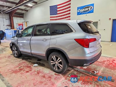 Drugie zdjęcie samochodu z przodu: 2018 HONDA PILOT EX VIN:5FNYF6H30JB036874 - miniatura