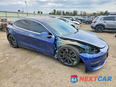 Czwarte zdjęcie samochodu z boku: 2017 TESLA MODEL 3 VIN:5YJ3E1EA5HF001051 - miniatura