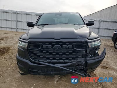 Piąte zdjęcie samochodu w środku: 2025 RAM 1500 TRADESMAN VIN:1C6RRFGG9SN659498 - miniatura