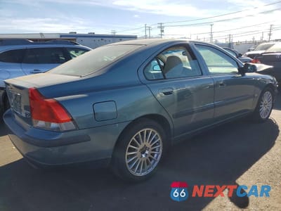 Trzecie zdjęcie samochodu z tyłu: 2003 VOLVO S60 2.4T VIN:YV1RS58D832249607 - miniatura