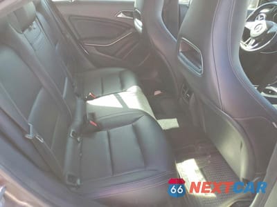 Zdjęcie 10 z 12 samochodu: 2019 MERCEDES-BENZ CLA 250 VIN:WDDSJ4EB9KN719055 - miniatura