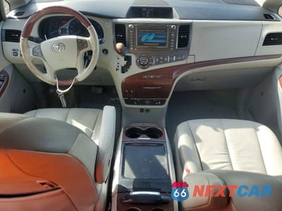 Zdjęcie 8 z 13 samochodu: 2011 TOYOTA SIENNA XLE VIN:5TDDK3DC6BS023610 - miniatura