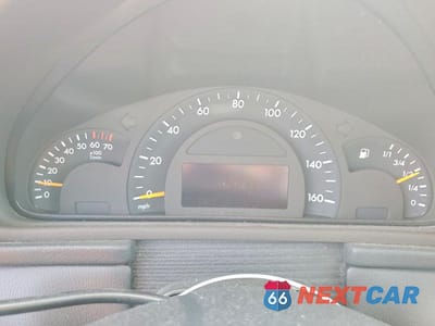 Zdjęcie 9 z 12 samochodu: 2003 MERCEDES-BENZ C 230K SPORT SEDAN VIN:WDBRF40J43F399789 - miniatura