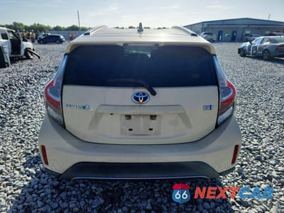 Zdjęcie 6 z 12 samochodu: 2018 TOYOTA PRIUS C TWO VIN:JTDKDTB38J1614361 - miniatura