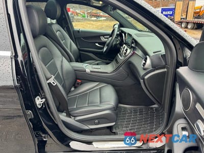 Piąte zdjęcie samochodu w środku: 2022 MERCEDES-BENZ GLC 300 4MATIC VIN:W1N0G8EB6NV332242 - miniatura