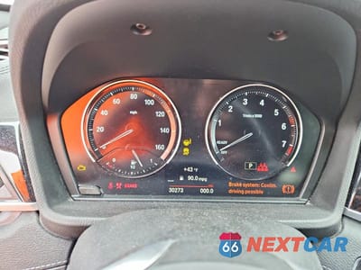 Zdjęcie 9 z 12 samochodu: 2021 BMW X1 XDRIVE28I VIN:WBXJG9C04M5T98616 - miniatura