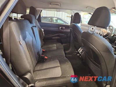 Zdjęcie 11 z 14 samochodu: 2025 KIA SORENTO LX VIN:5XYRG4JC6SG361989 - miniatura