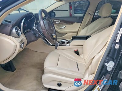 Zdjęcie 7 z 11 samochodu: 2015 MERCEDES-BENZ C 300 4MATIC VIN:55SWF4KB8FU089730 - miniatura