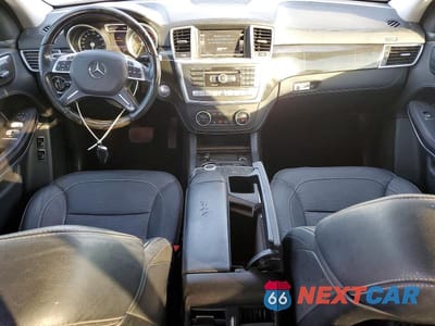 Zdjęcie 8 z 11 samochodu: 2015 MERCEDES-BENZ GL 550 4MATIC VIN:4JGDF7DE0FA446467 - miniatura