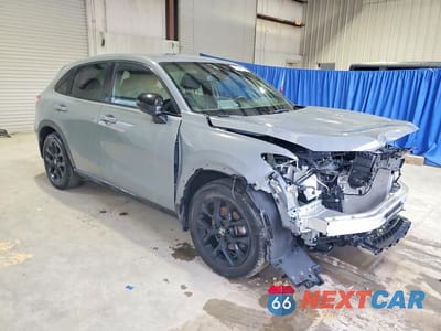 Czwarte zdjęcie samochodu z boku: 2024 HONDA HR-V SPORT VIN:3CZRZ2H56RM785203 - miniatura
