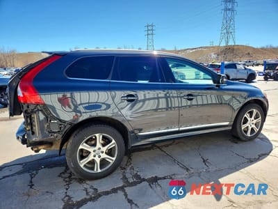 Trzecie zdjęcie samochodu z tyłu: 2015 VOLVO XC60 T6 PREMIER VIN:YV4902RK3F2721317 - miniatura