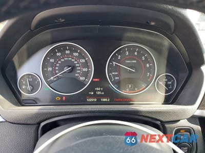 Zdjęcie 9 z 12 samochodu: 2018 BMW 330 XI VIN:WBA8D9G56JNU71035 - miniatura